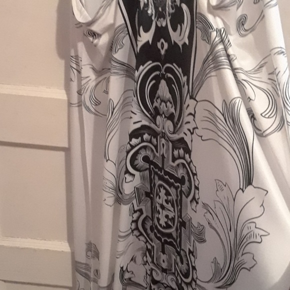 Dress - Picture 4 of 5